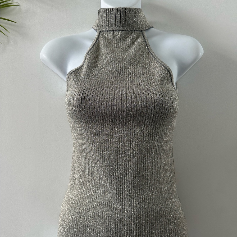 Guess Gray Ribbed Fitted Tank Top - Picture 3 of 7